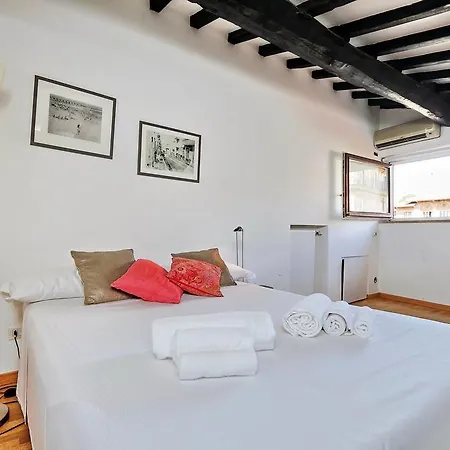 Apartment Romeloft Coronari Charming Rome
